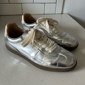 Steve Madden Silver Metallic Leather Sneakers